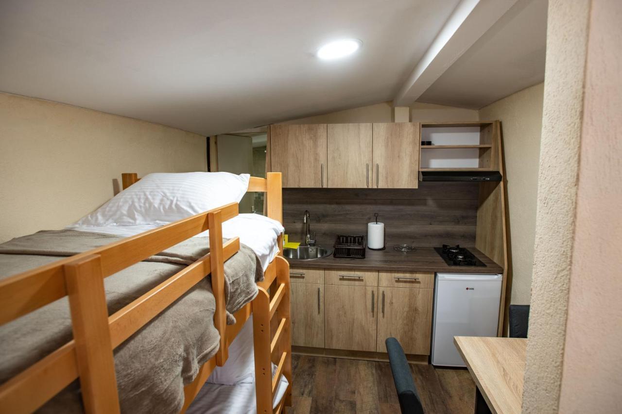 Apartmani Sp Jovanovic Crni Vrh Екстериор снимка