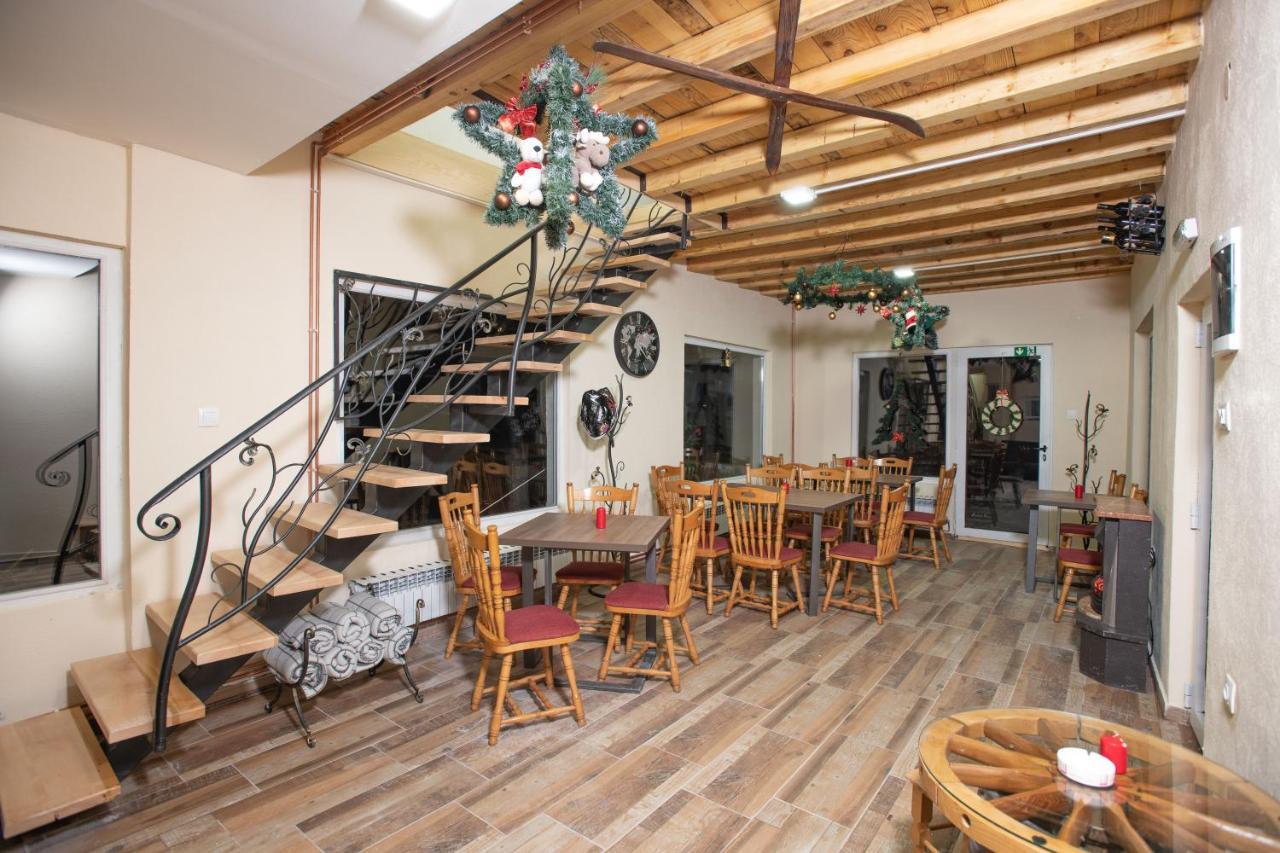 Apartmani Sp Jovanovic Crni Vrh Екстериор снимка